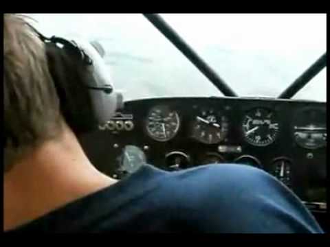 Vídeo: Os pilotos dormem com a aeromoça?