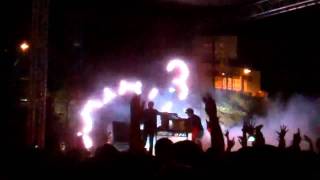 Simian Mobile Disco - &#39;Sleep Deprivation&#39; &amp; &#39;Sweet Bread&#39; @ FYF Fest 2011 HD