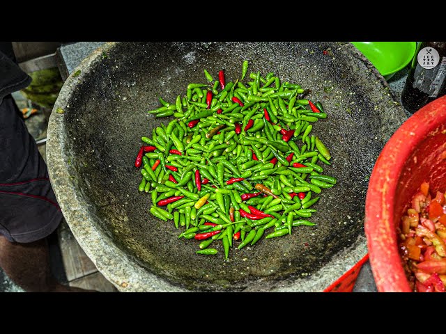 Spiciest Sambal in Indonesia | Sambal Pecak - Indonesian Street Food class=