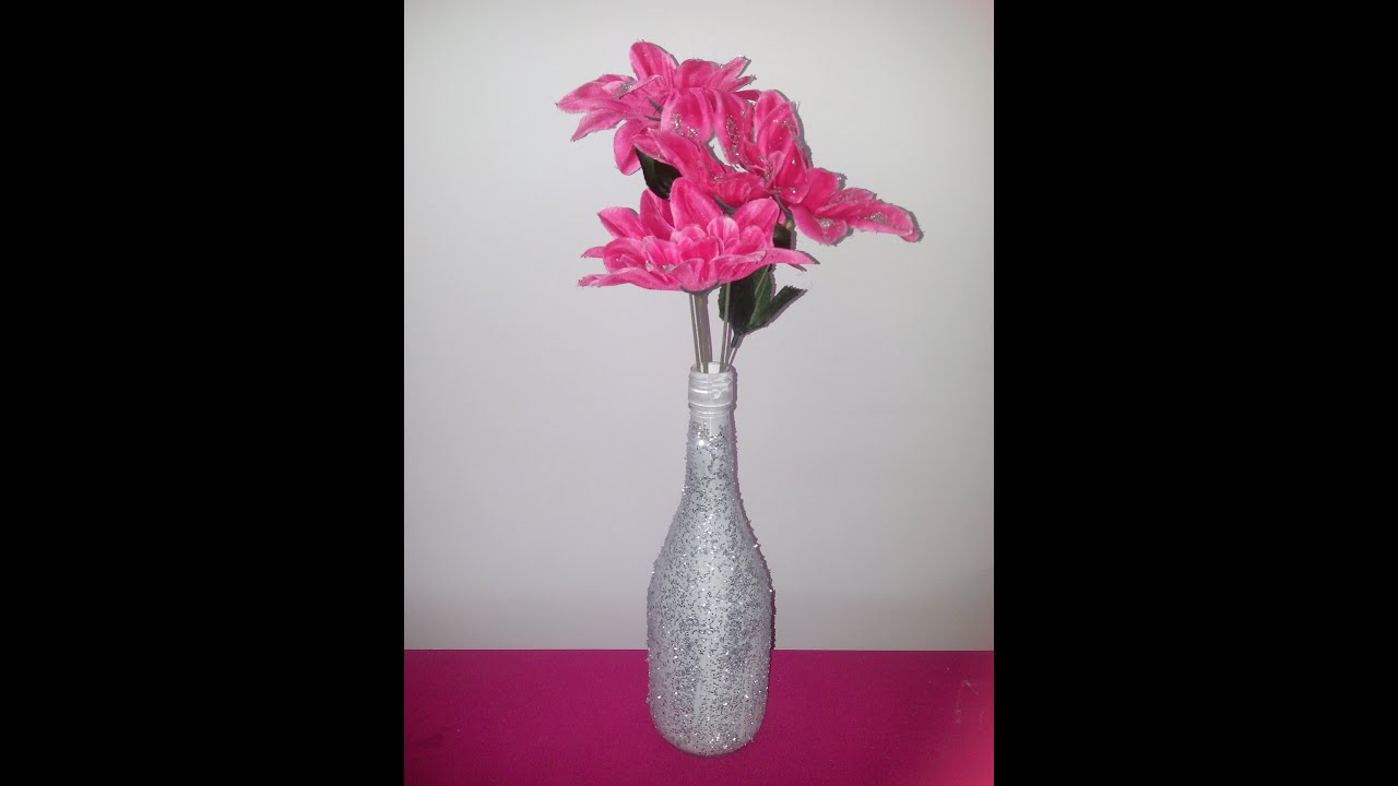 Repaginando Garrafa de vidro em arranjo de natal e ano novo YouTube -> Decorar Garrafa De Vidro Para Natal Repaginando Garrafa de vidro em arranjo de natal e ano novo YouTube -> Decorar Garrafa De Vidro Para Natal