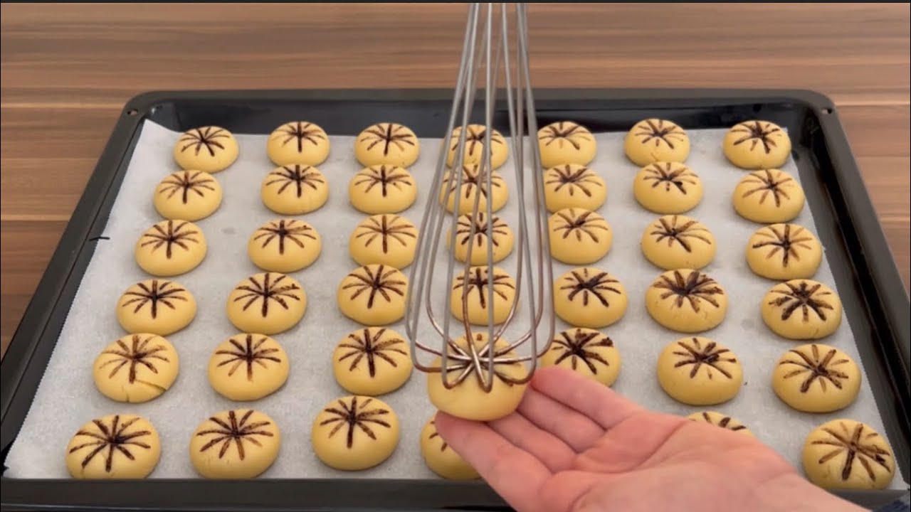 Печенье за ​​5 минут! Тает во рту! Вкусный и простой рецепт, который вы будете готовить каждый день!