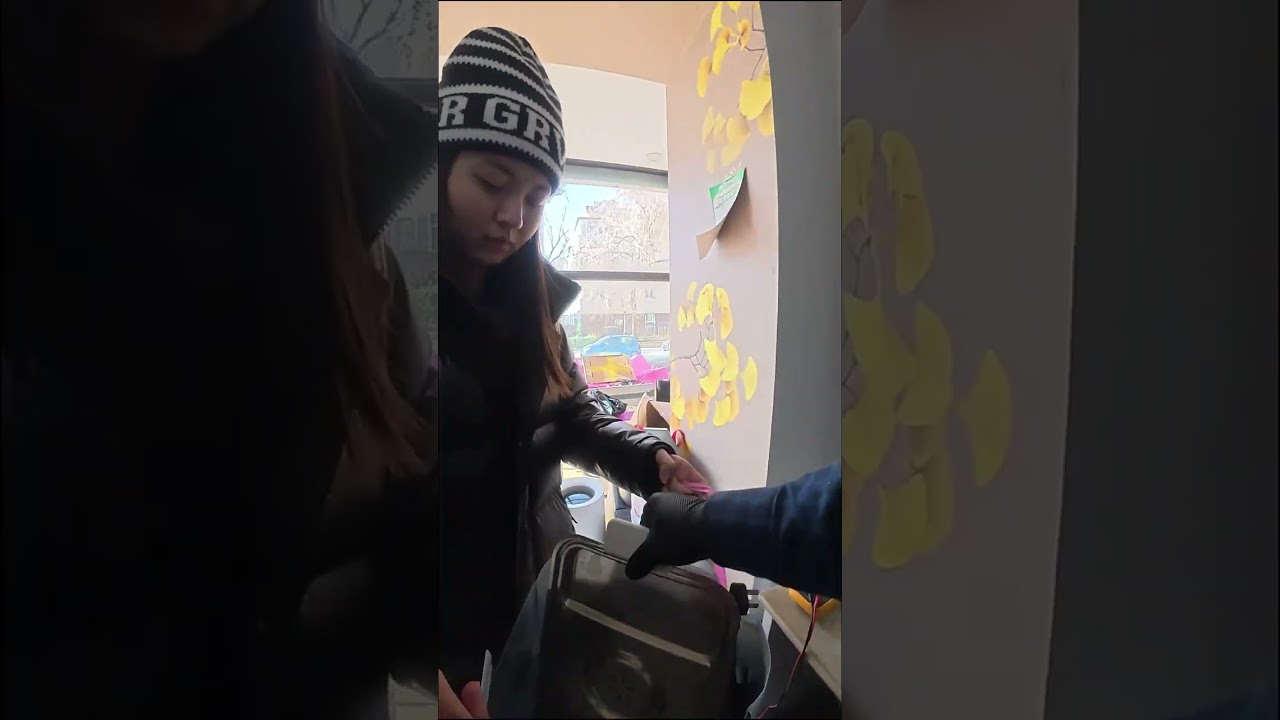 First-person guide to repairing a black TV screen