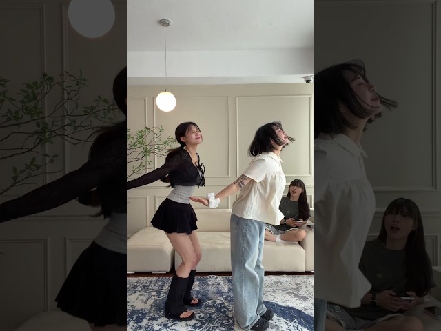 Made My Little Sister Dance.. Too Cute ????