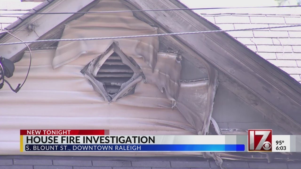 9 displaced after downtown Raleigh house fire, officials say - YouTube