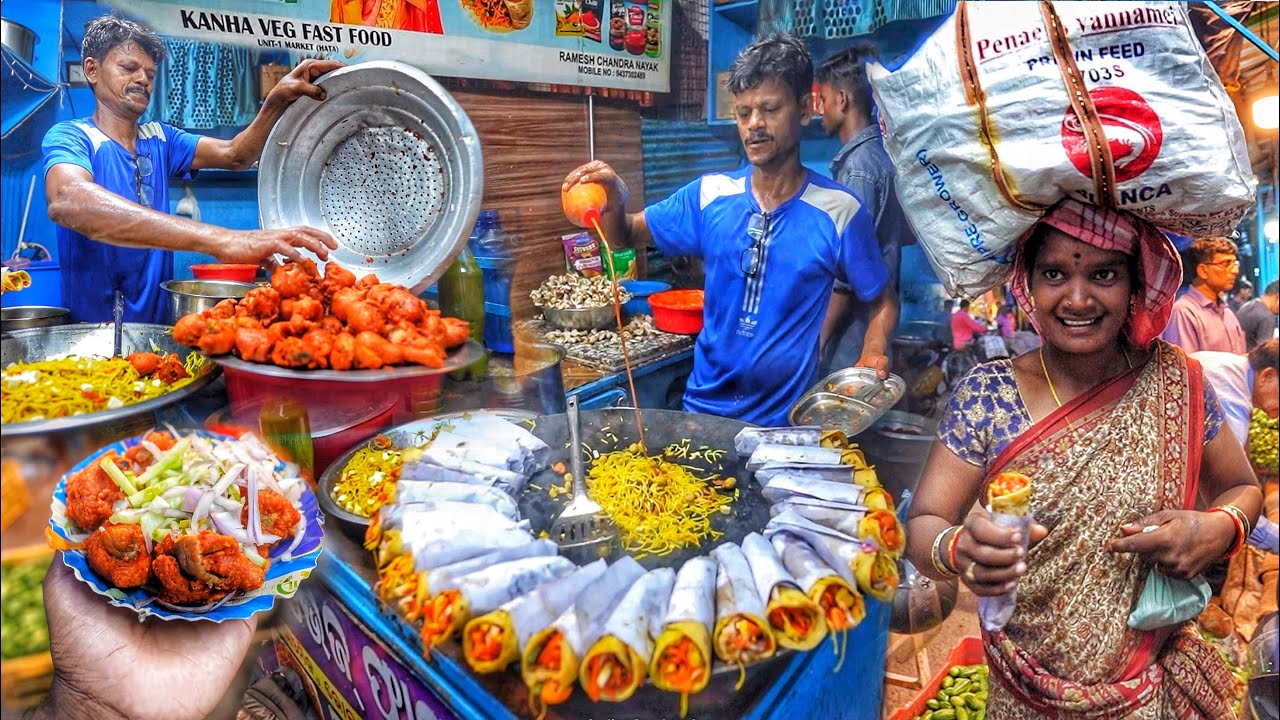 Cheapest Food Of India | Mushroom Pakoda & Roll Only Rs.20/- | UNT-1 Bhubaneswar | Street Food India