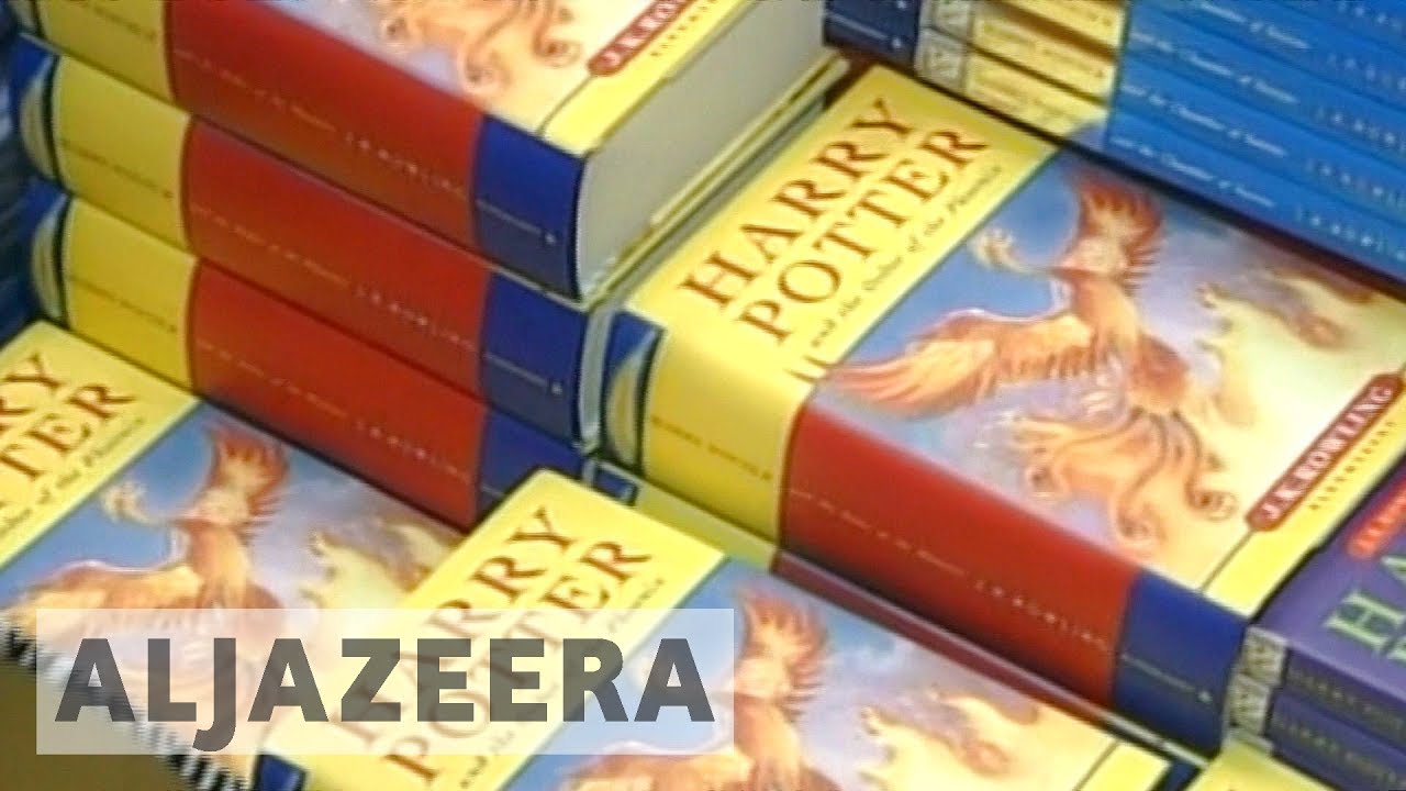 كتاب هاري بوتر يحتفل بالذكرى السنوية العشرين