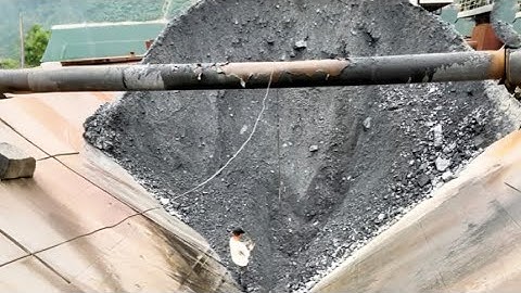 Barge unloading 4000 tons of phosphate ore - Nice weather, relaxing video