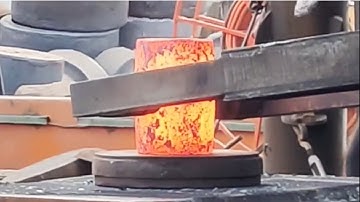 Forging rectangular iron blocks into circular discus | Amazing heavy duty forge video