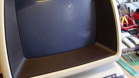 ULTRA RARE VINTAGE CBM PORSCHE PET 8296 - D COMPUTER SYSTEM