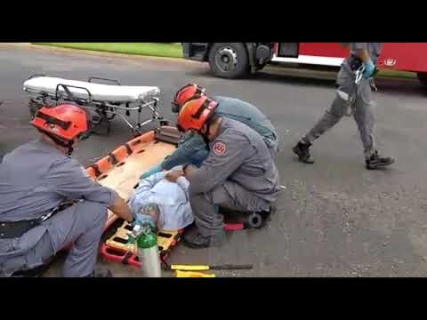 Corpo de Bombeiros socorre vítima após acidente de trabalho