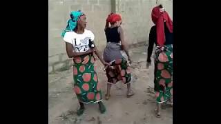 Iskancin hausawa... (Hausa xxxvideos)