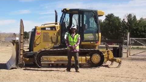 Cat D5 Dozer Start up procedures By Operator Robinson