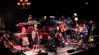 Snarky Puppy feat Lucy Woodward - He Got Away (Family Dinner Volume One)