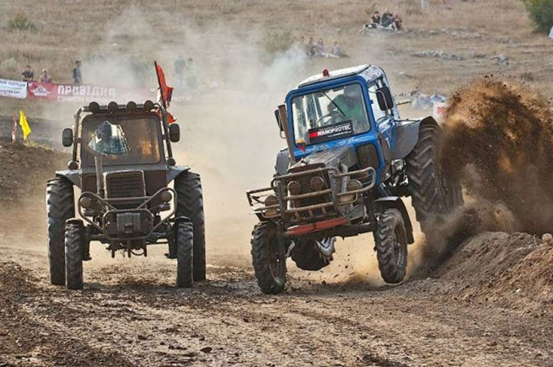 56. Tractors in Race [RUSSIAN SUPER AUTO] YouTube