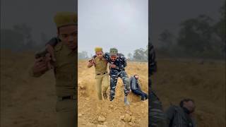 Police or army ki dosti🤝🇮🇳🇮🇳 #viral #indianarmy #salute #police #army #dosti #foryou #indian screenshot 3