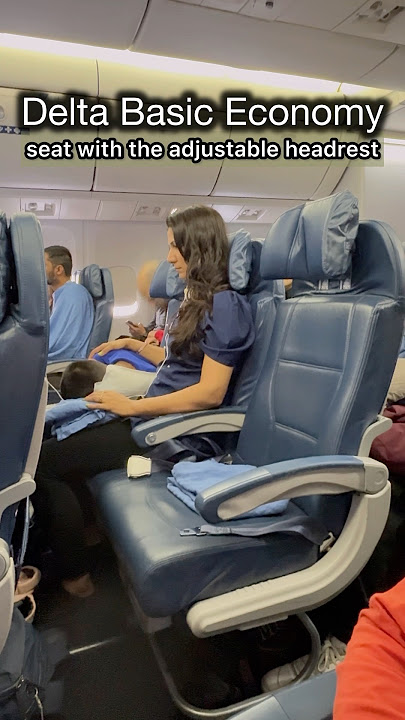 DELTA BASIC ECONOMY SEAT EXPERIENCE FROM NEW YORK TO ICELAND ON BOEING 767-300ER #travel ​⁠@Delta