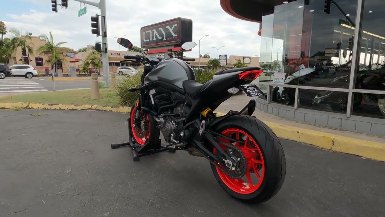 2022 Ducati Monster 937 Plus | Walk Around, Start-Up & Sound Clip