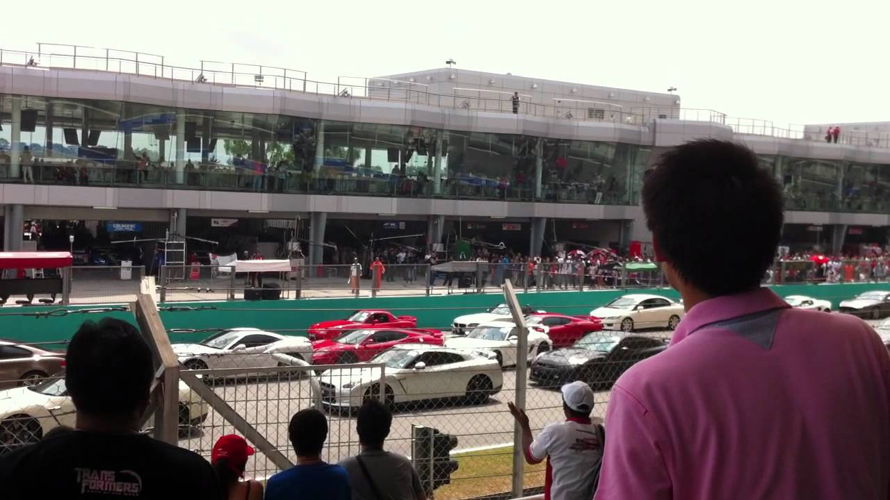 Porsche kraschar in i Ferrari