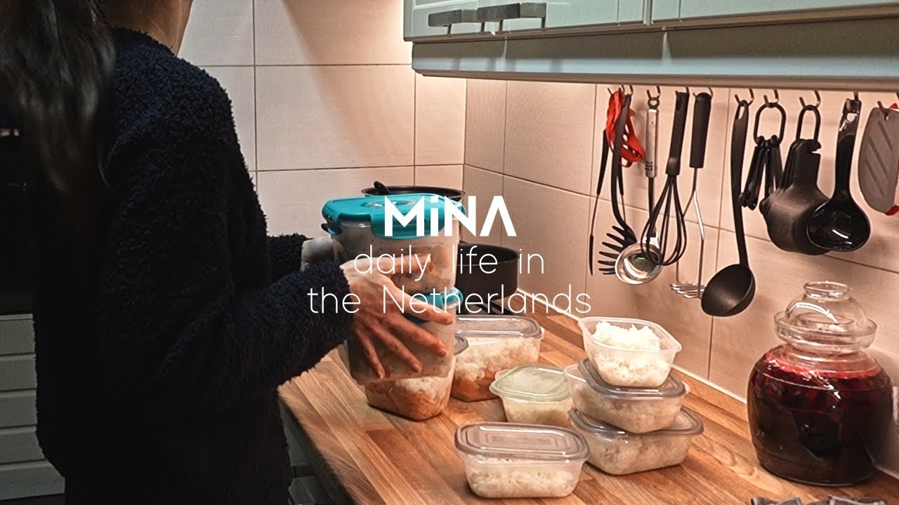 A Sunny Winter Day at Home | Repotting Plants, Making Candles & Cooking Ahead