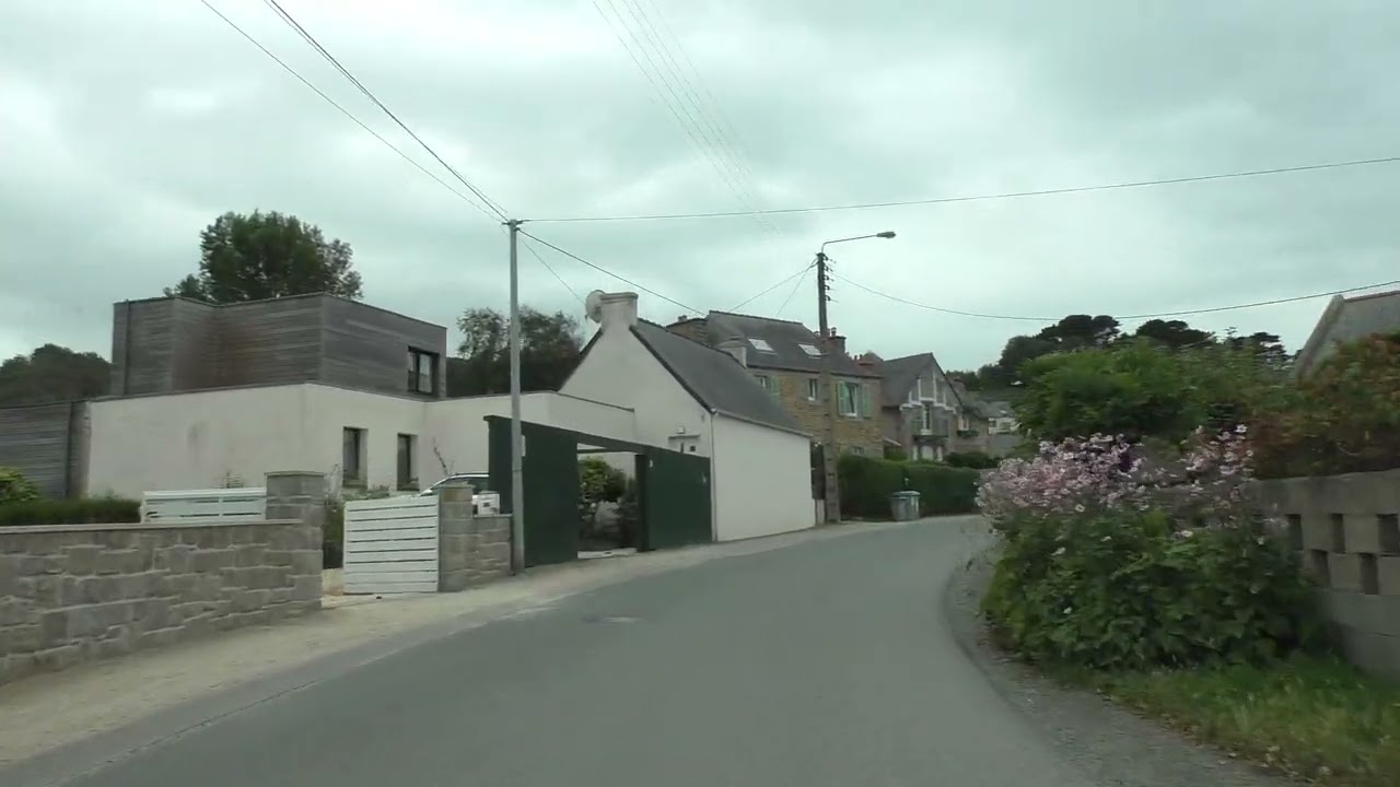 Driving On Hent Gwaz ar Gouez, 22300 Trédrez-Locquémeau, Côtes-d'Armor, Brittany, France