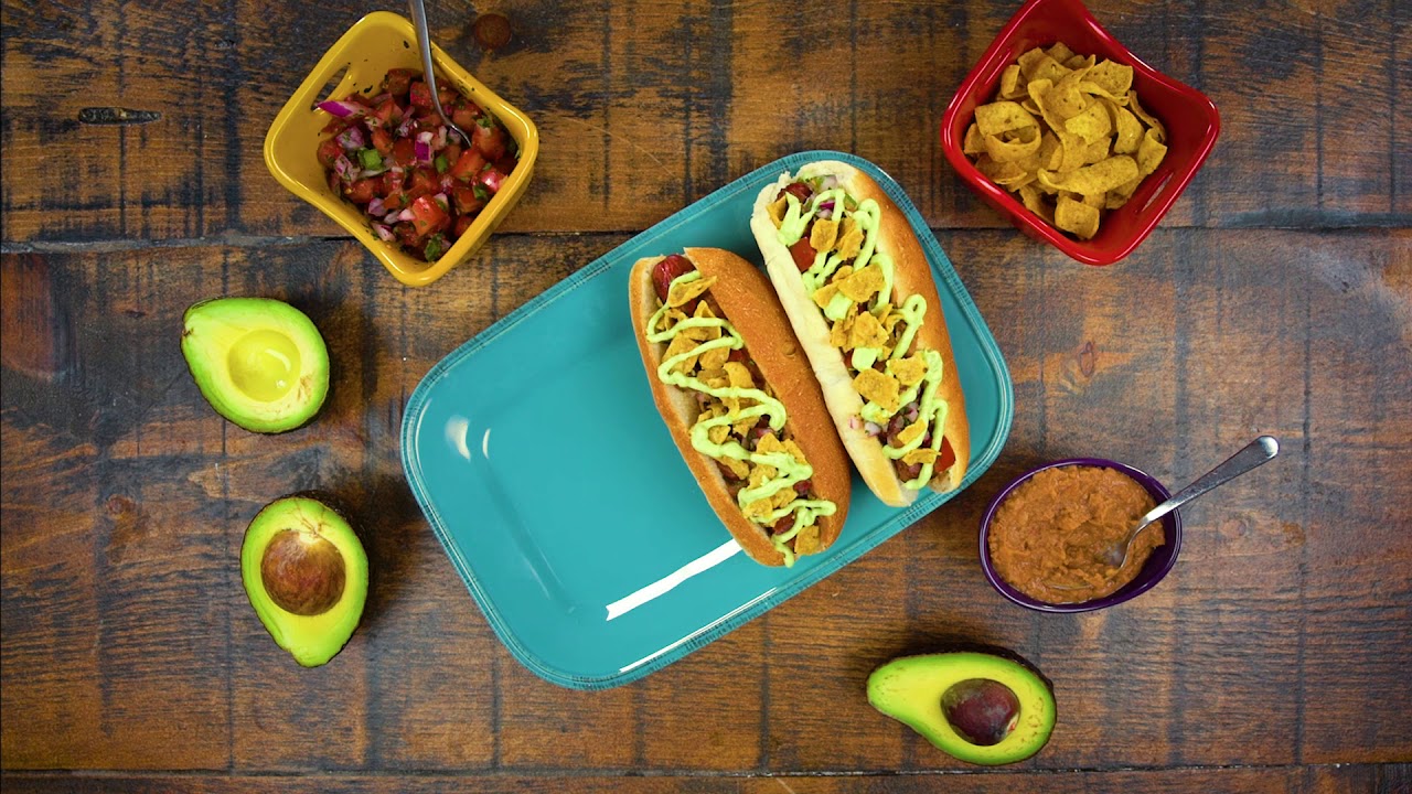 Easy and Delicious Pilsen-Style Dog Recipe - Wrapped in bacon and piled high with Pico de Gallo, Rach made this mouthwatering masterpiece for Feedback 2016 in Chicago!
