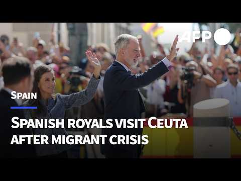 Spanish royals greet crowds on arrival in Ceuta | AFP