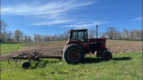 2024 Spring Tillage: IH 1486 & Bush Hog 8 shank chisel plow