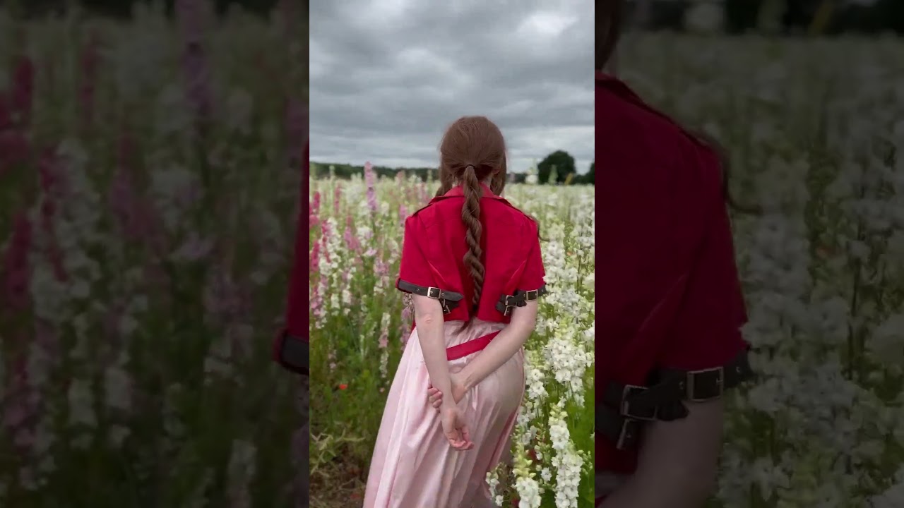 🌸Aerith Cosplay🌼 FFVII 🌼 we took Aerith to a flower field #shorts