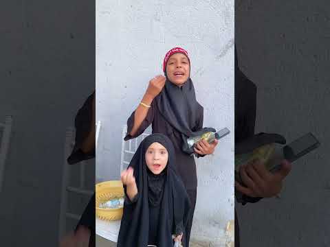 ايوته وصديقاتها وزعن لفات ثواب علي ثائر