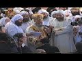 رسامة آباء كهنة بيد قداسة البابا شنودة الثالث 2008