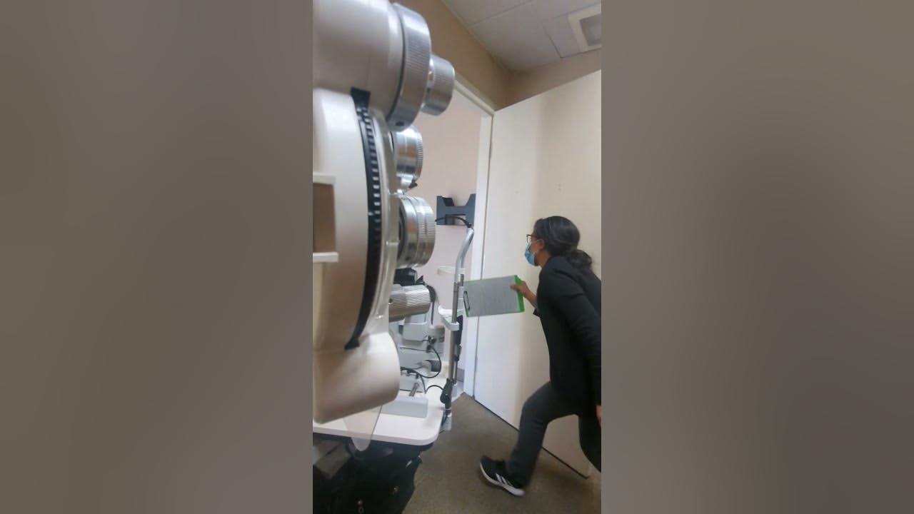 vlogmas-8-eye-exam-at-walmart-vision-centre-youtube