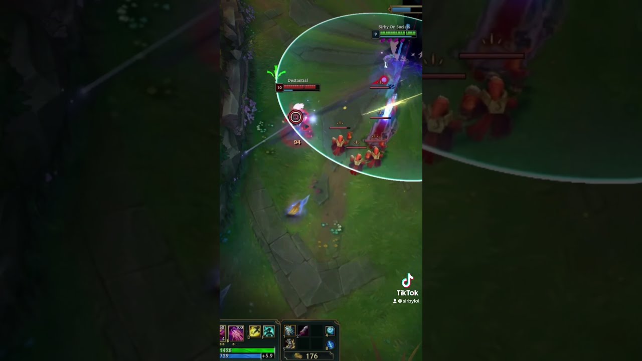 Close Xayah Vs Ezreal 1v1