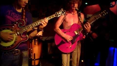 Mobius Loop @ Mad Ferret 16-07-10 ZOOM0020.mov