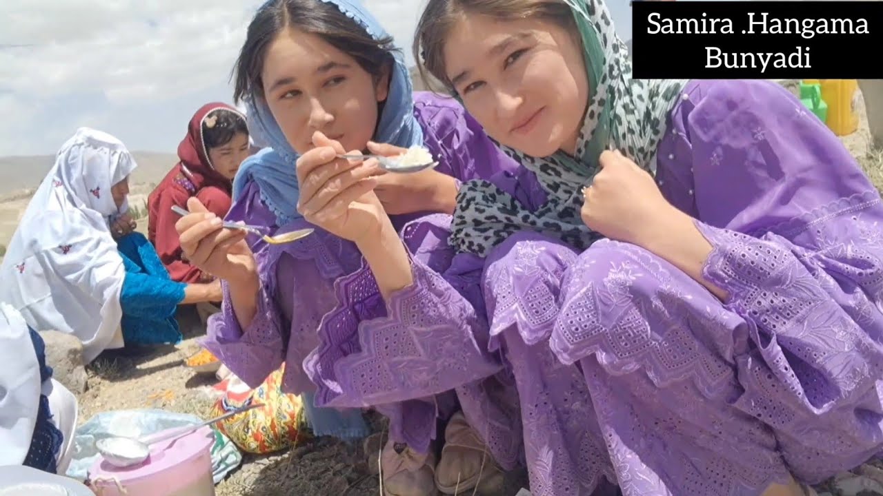 رفتن مردم ده پای خاک☺️☺️☺️ شمو رفتین پای خاک  خوو 💙😁