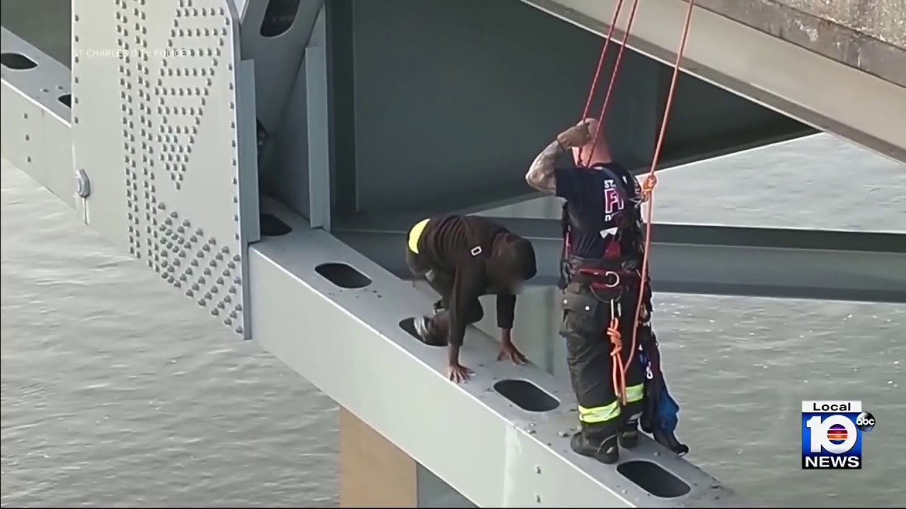 First responders save alleged car thief who jumped off Missouri bridge ...