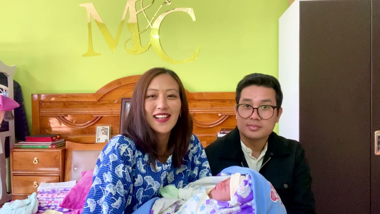 Эстер Лунгли || приветствует нашу принцессу Словом Божьим.