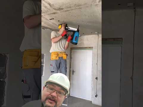 Электромонтаж - кайфовая работа! когда есть пистолет #энерголикбез #секрет