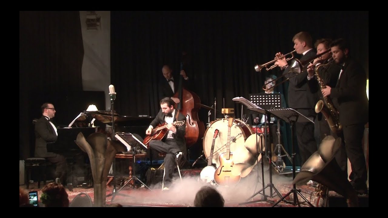 Gramophoniacs - Movie Medley