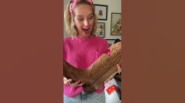 how cutie are these arkansas razorback cowboy boots from ?! #arkansas #razorbacks #gohogs #wps