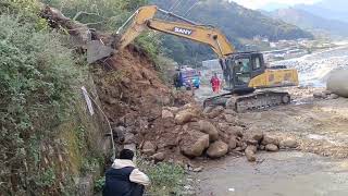 Landslide cutting with excavator in hills road  Nepal #civilengineering #engineering #surjityadav