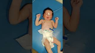 Newborn baby lot of crying just last 30 second stop 🚏 crying this newborn baby