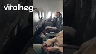 First Class Sploot in Economy Seating || ViralHog
