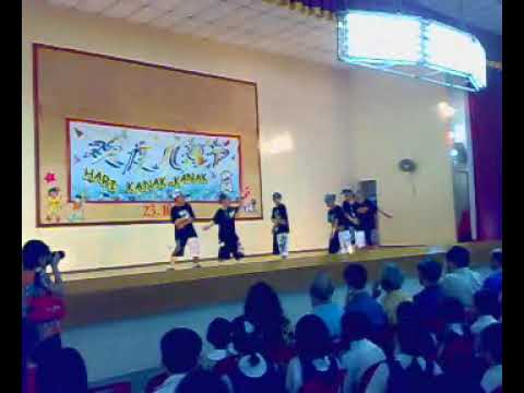 Jaden Dancing on Stage 2008