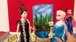 Elsa&Frozen Taşlı Kolyelerini Kötü Cadı Malefiz Kaçırıyor