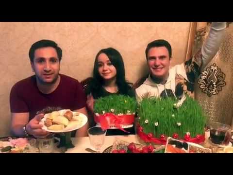 Nadir Qafarzade dostlari ile Novruz bayramini bele qeyd edir