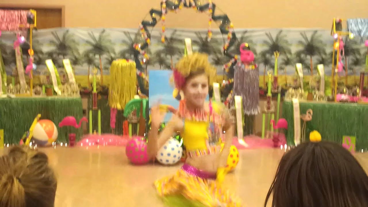 Mackenzies new OOC Madagascar polka dot circumstan