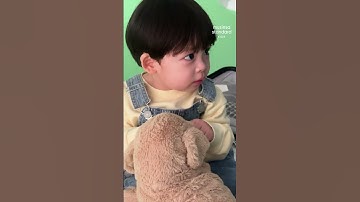 요즘 랜선 이모들 울리는 아기👶...무탠다드에 등장 [무탠다드TV]