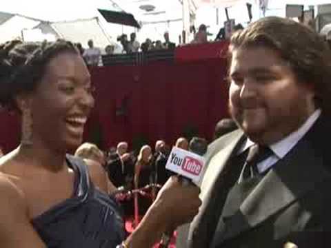 Chescaleigh interviews Jorge Garcia from Lost