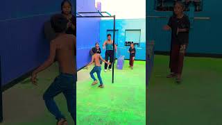 Kon acha guma 😱🤣🔥#shortvideos #funnycomedy #viralvideo
