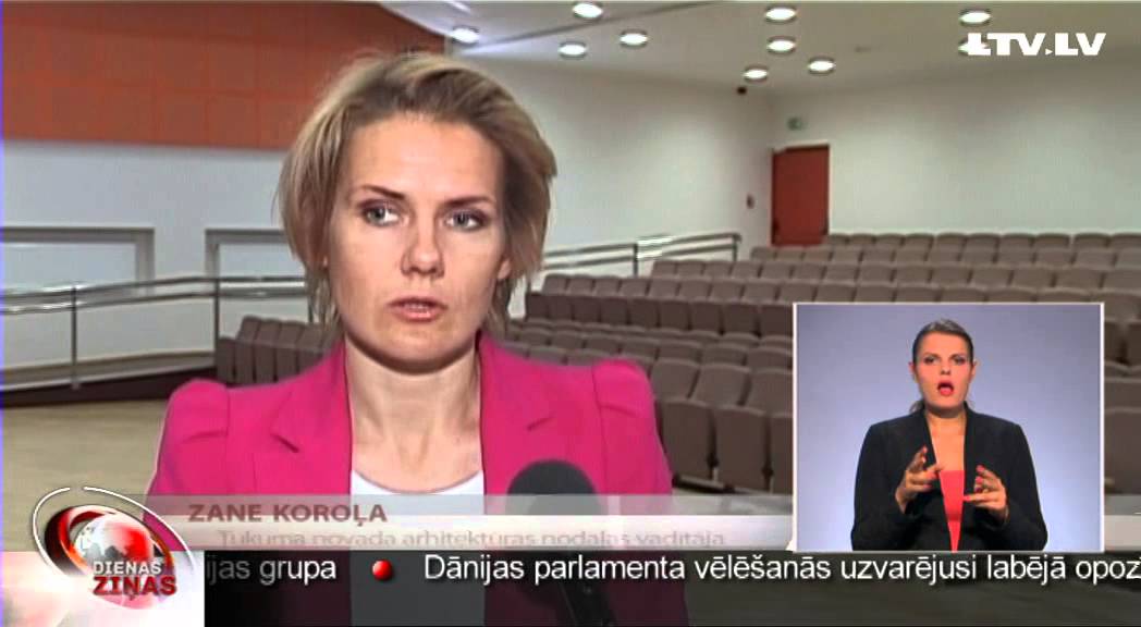 Pēc jumta sabrukšanas atjaunota zāle